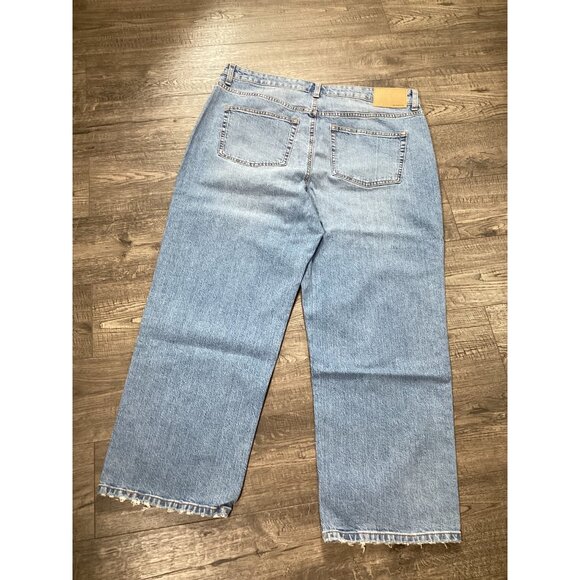 ASOS Design Curve High-Waisted Jeans Size 14/32 Light Wash Casual Denim Womens - Picture 5 of 10